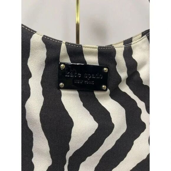 Kate Spade Y2K Zebra Print‎ Canvas Shoulder Bag - Picture 2 of 10